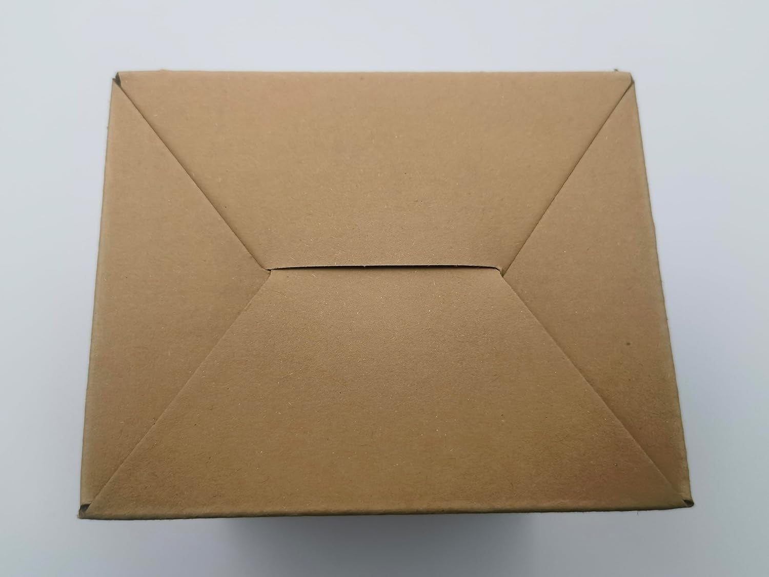 Electric Self-Stirring Coffee Mug 12.2 Oz with Magnetic Stirring Technology and Anti-Sedimentation Feature, Rechargeable Travel Cup for Coffee, Milk, and Hot Cocoa (White)