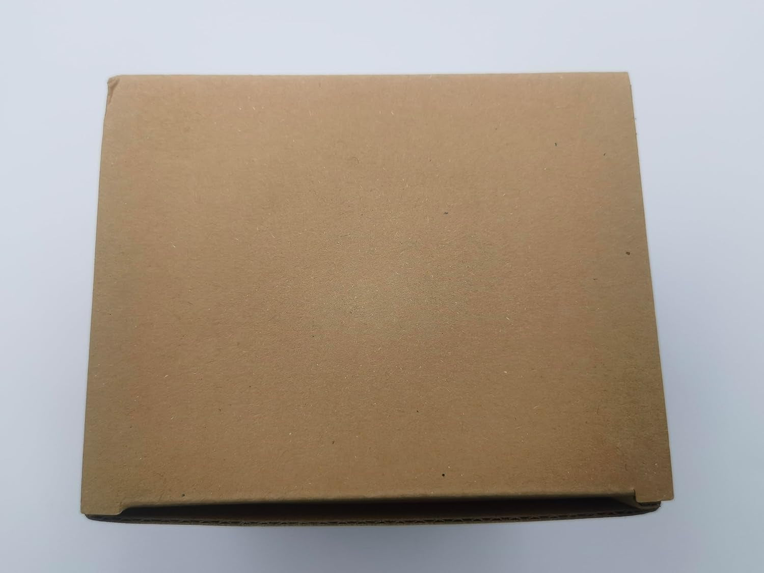 Electric Self-Stirring Coffee Mug 12.2 Oz with Magnetic Stirring Technology and Anti-Sedimentation Feature, Rechargeable Travel Cup for Coffee, Milk, and Hot Cocoa (White)